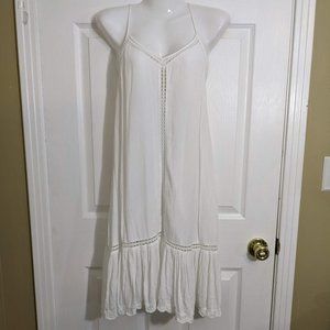 Cupcakes & Cashmere White Crochet Boho Flowy Midi Dress - size S NWT